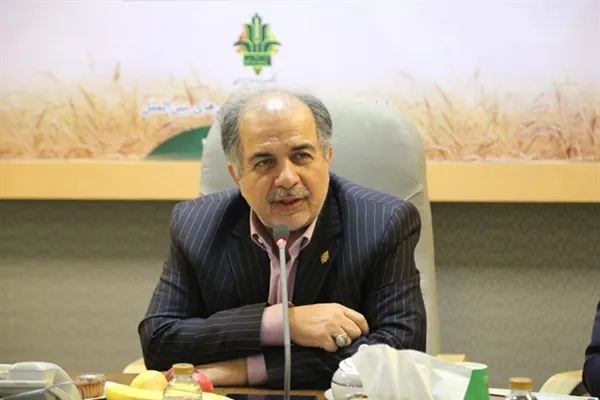 مدیرعامل بانک کشاورزی: با حمایت از زنجیره تولید زعفران، در بازار جهانی برند سازی کنیم