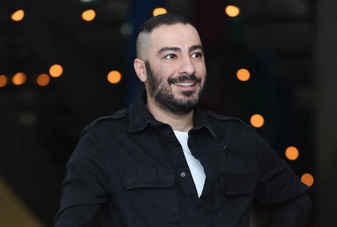 نوید محمدزاده، بهترین بازیگر جشنواره اورنبورگ شد +عکس