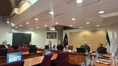 مسئله-آب-ایران-با-انتقال-آب-و-شیرین-سازی-حل-نمی-شود-مشک-سوراخ-را-باید-تعمیر-کرد