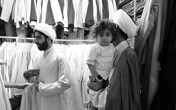 قیمت یک دست لباس روحانی؟