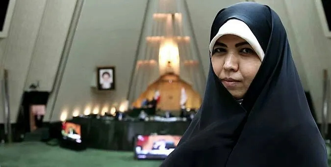 ظرفیت تهیه واکسن در داخل کشور وجود دارد/ قرنطینه بدون پیوست‌های حمایتی و معیشتی نتیجه بخش نیست