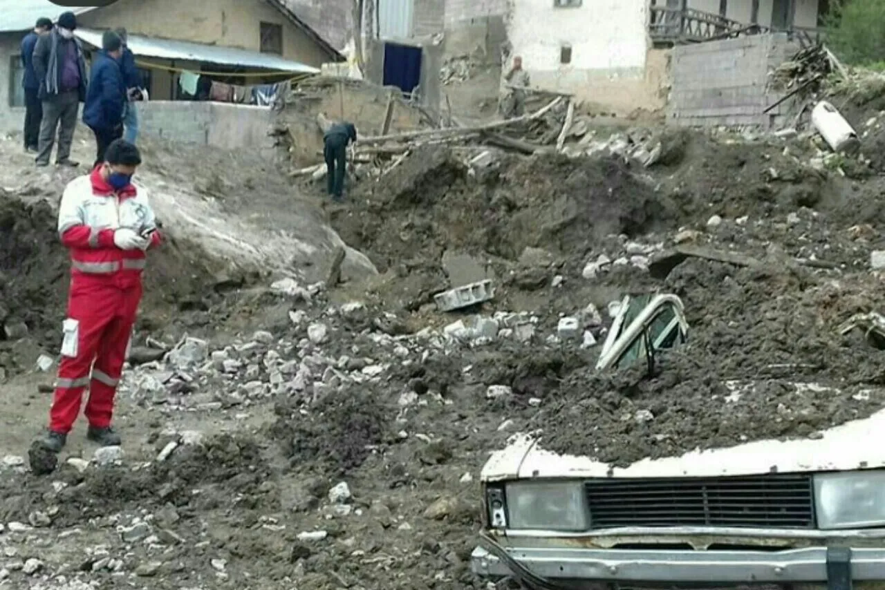 رانش کوه بر روی یک روستا در شهرستان سوادکوه