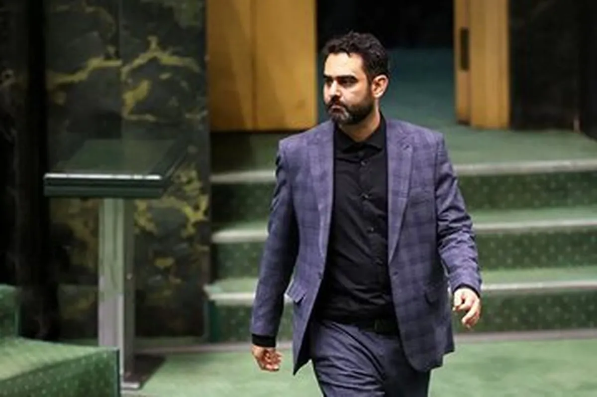 حمله شدید ثابتی به قالیباف؛ مجلس یک‌ نفره اداره می‌شود!