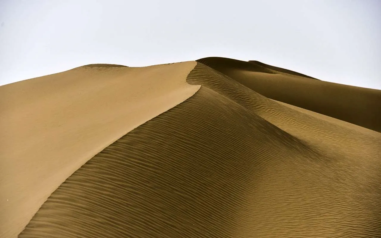 آب درمانی در قلب کویر +عکس