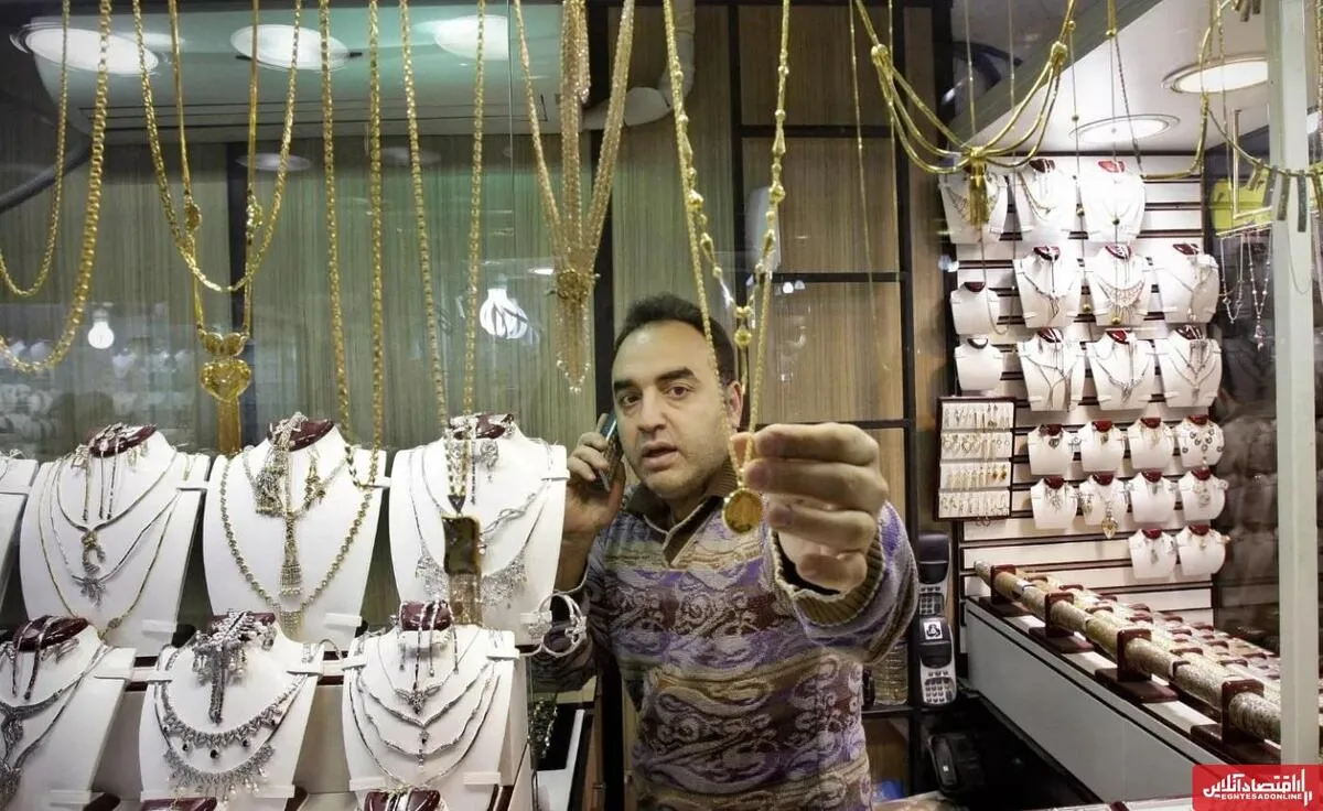قیمت طلا به بالاترین سطح در تاریخ رسید / افزایش چشمگیر قیمت طلا ۱۸ عیار امروز ۱۲ آذر ۱۴۰۴