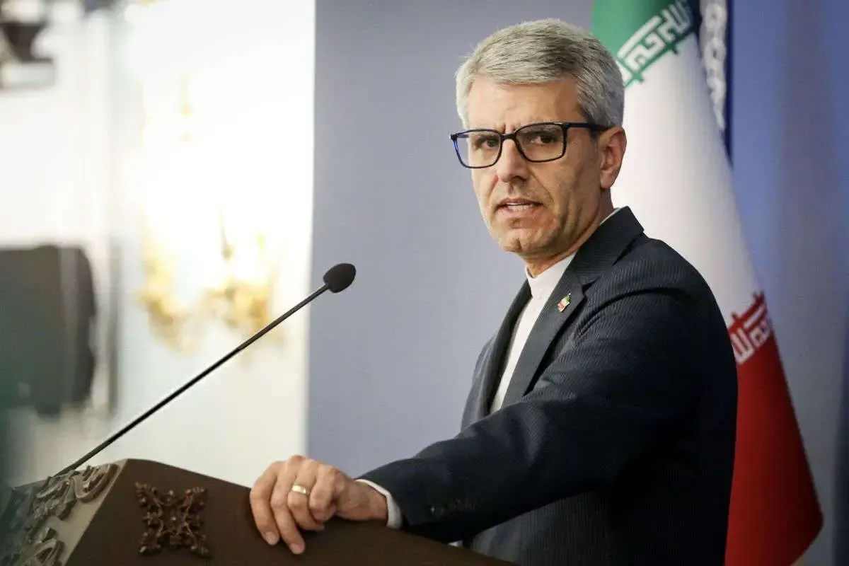 Iran Raps EU Hypocrisy over Strait of Hormuz Remarks
