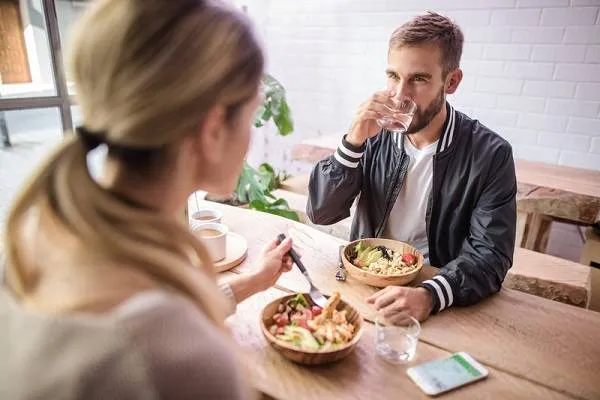 بخور نخورهای عید برای بیماران گوارشی