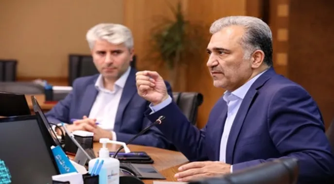 سرعت و دقت در انجام امور اعتباری مشتریان بانک دی