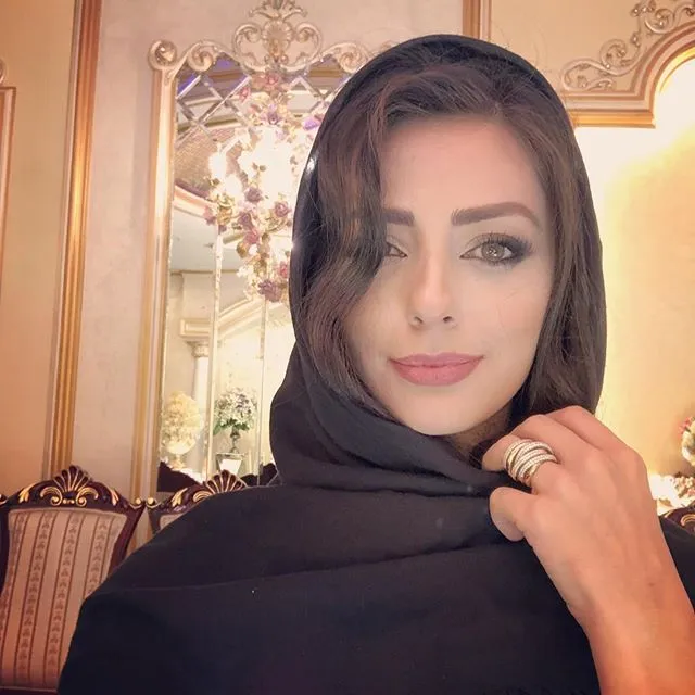 طعنه سنگین نفیسه روشن به دشمنانش + عکس