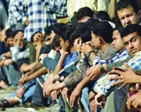 عبور بیکاری از خط قرمز