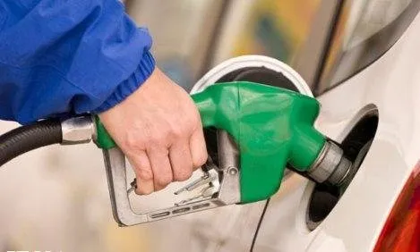 اگر زمان رانندگی بنزین در حال تمام شدن بود چکار کنیم؟