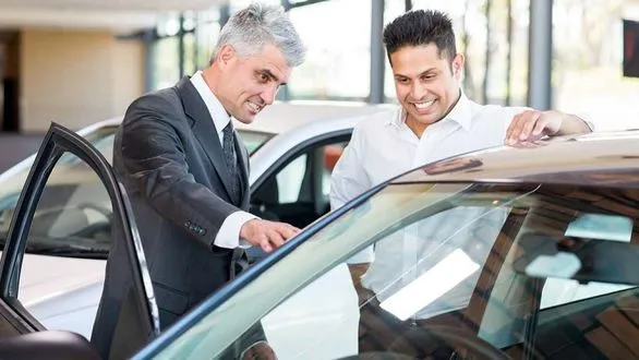چرا قیمت خودرو کاهش پیدا نمی‌ کند؟