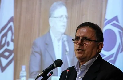 سیف: یکسان‌سازی نرخ‌ارز بعد‌از رفع‌تحریم‌ها