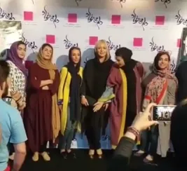 وقتی مهناز افشار کیفش را به سحر دولتشاهی نمی دهد! +فیلم
