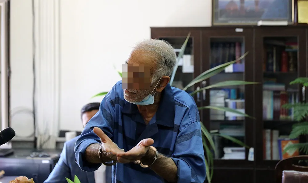 خروج پدر بابک خرمدین از زندان تکذیب شد
