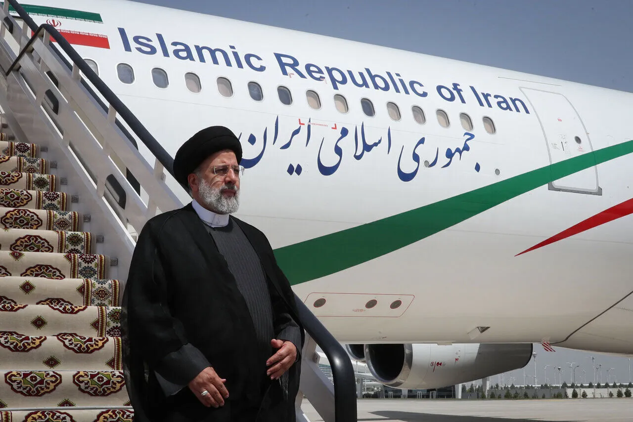 Raeisi visits Kordestan Province to inaugurate mega projects