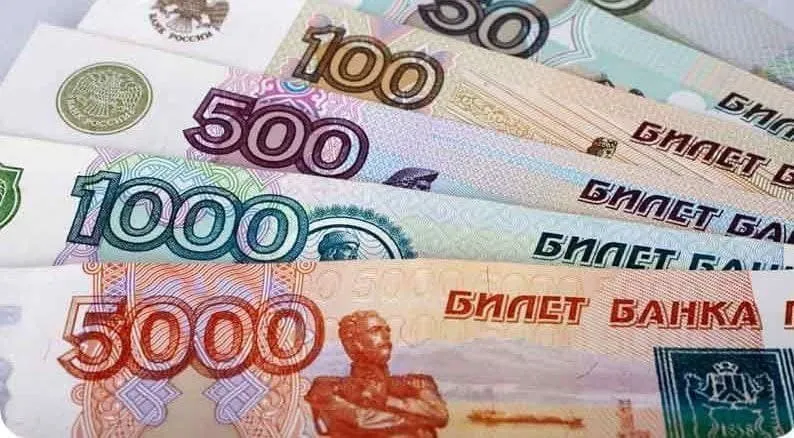 سقوط ارزش روبل به ۴۱ درصد رسید