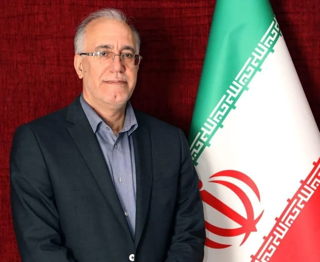 حکم پرحاشیه وزیر اقتصاد برای عباس حسینی / مدیر انصاری در ایران مال، معاون بانک و بیمه خاندوزی