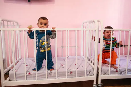 بهترین سن اعلام فرزند خواندگی به کودک