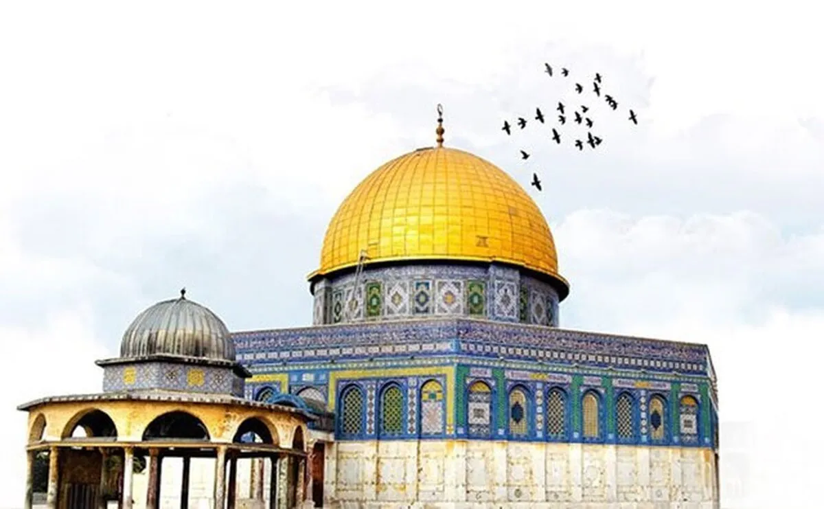 جدیدترین دیوارنگاره میدان جهاد؛ «در قدس نماز می خوانیم» + عکس