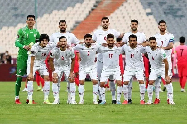 اشتباه عجیب بازیکنان تیم ملی با لباس اشتباه! فیلم