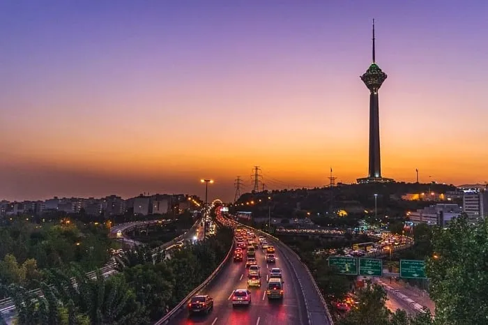 برج میلاد تعطیل شد
