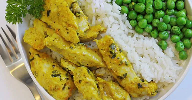 طرز تهیه مرغ دوغی، طعمی متفاوت و لذیذ+ فیلم