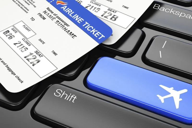 دلیل کاهش قیمت بلیت هواپیما