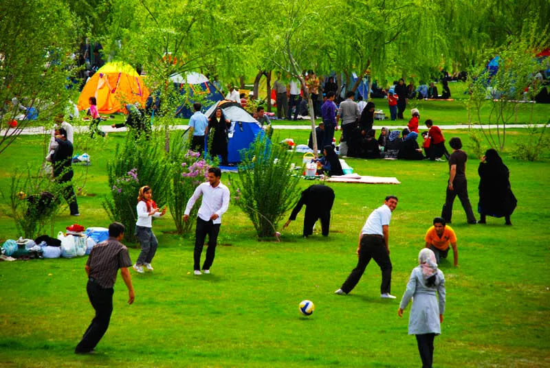 فراموشی تفریحات و سرگرمی برای ایرانی‌ها / کاهش ۶۰ درصدی سهم تفریحات در دو دهه گذشته