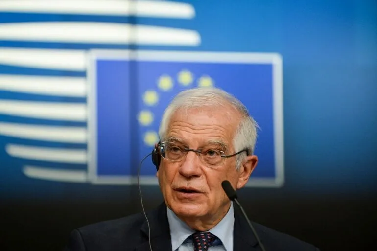 افغانستان در آستانه سقوط اجتماعی – اقتصادی است