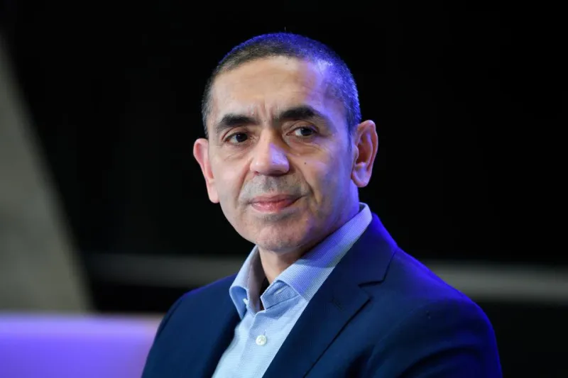 تا ۱۰ سال دیگر کرونا با ما است