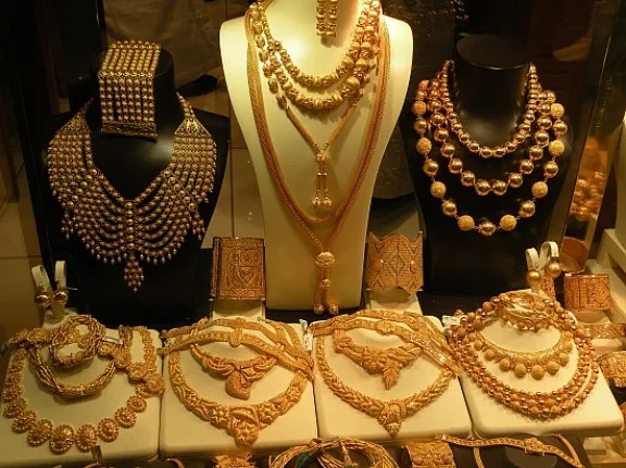 طلاهای خارجی بازار قاچاق است