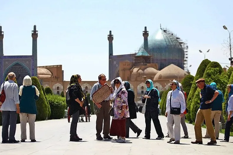 کاهش ۵.۶ درصدی ورود گردشگران خارجی به ایران