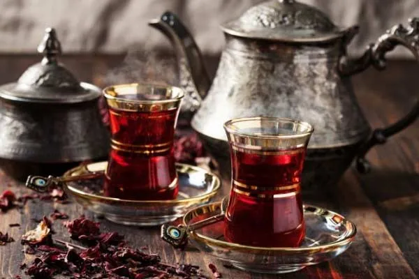 ۱۰تکنیک برای دم‌کردن چای‌سیاه خوش‌طعم و عطر  + لیست قیمت انواع چای سیاه