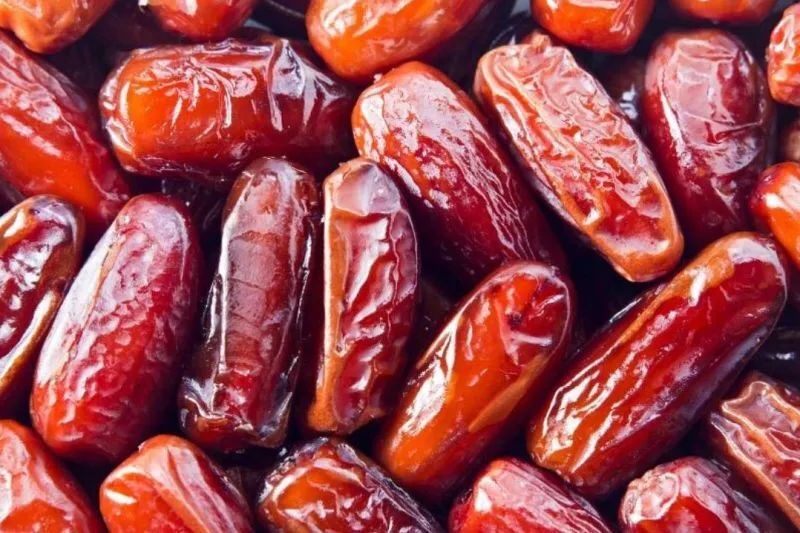 قیمت هر کیلو خرما پیارم ۷۰ هزار تومان
