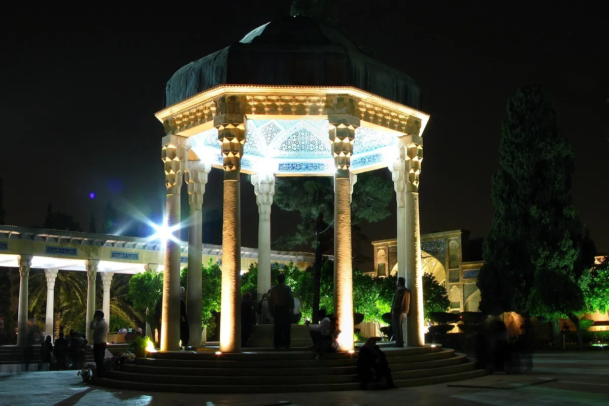 فال حافظ امروز جمعه ۲۳ دی با تفسیر دقیق + توصیه حافظ به شما