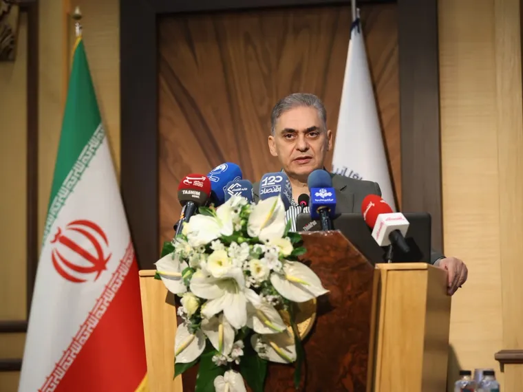 ارسال پیامک بازگشت ارز حاصل از صادرات برای صادرکنندگان | لاهوتی: صادرات قربانی محدودیت‌های داخلی و خارجی شد