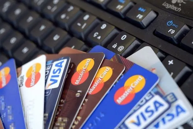 اطلاعات ۱۴۳میلیون کاربرلو رفت