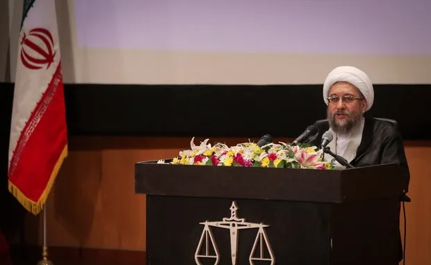 رییس قوه قضاییه: بازاریان صف خود را از دشمن جدا کنند