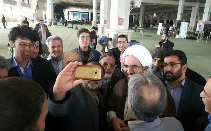 سلفی با امام جمعه موقت تهران +عکس