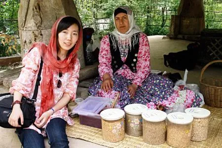 چشم بادامی‌ها هتلداران را دور می‌زنند