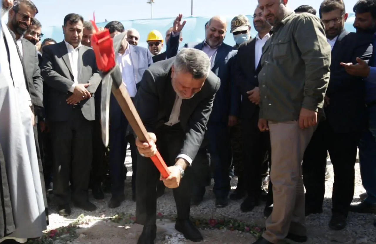 برگزاری آیین کلنگ زنی‌ واحد تبخیر کلر مایع توسط وزیر تعاون، کار و‌ رفاه اجتماعی