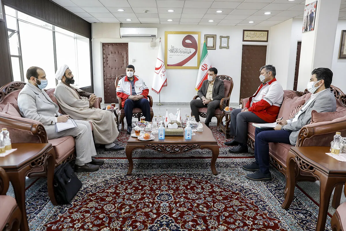 امدادگران یک میلیون و ۲۰۰ هزار تومان حقوق می گیرند