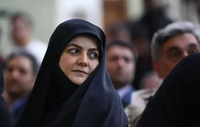 انتشار-تصویر-جالب-از-دختر-رئیس-جمهور-در-دهلی-نو-زهرا-پزشکیان-سوژه-فضای-مجازی-شد