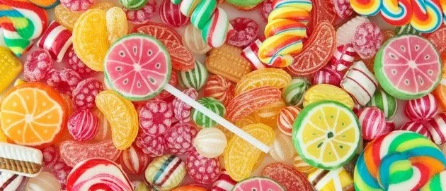 یک شغل خوشمزه / بیش از ۲ میلیارد حقوق برای خوردن آبنبات!