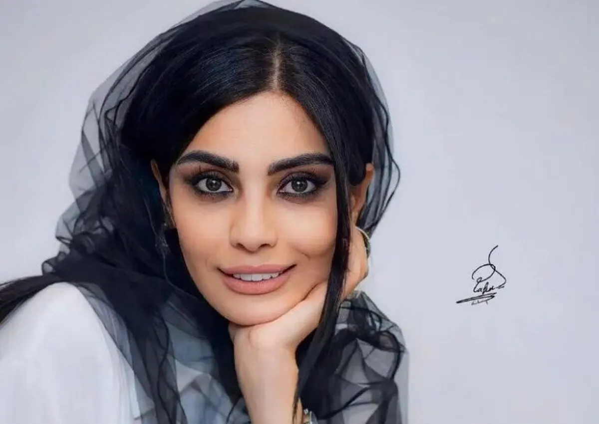 تصاویر پربازدید از صحرا اسداللهی و بادیگاردش+ فیلم