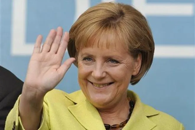 Merkel says she will seek fourth term as German chancellor