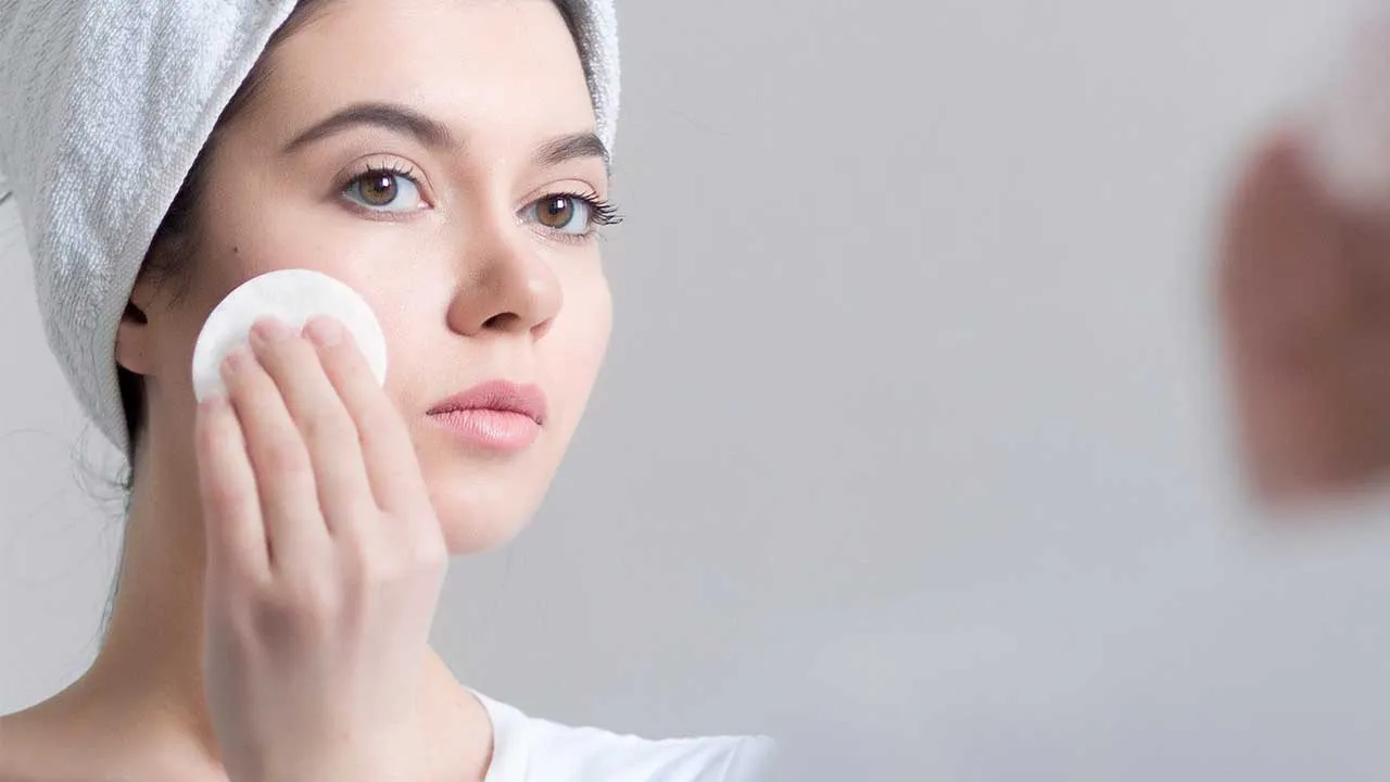 تونر چیست و چگونه به پوست شما کمک می کند؟