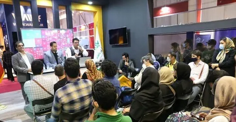 استقبال بازدیدکنندگان از غرفه گروه فولاد مبارکه در چهاردهمین نمایشگاه بین‌المللی صنعت مالی