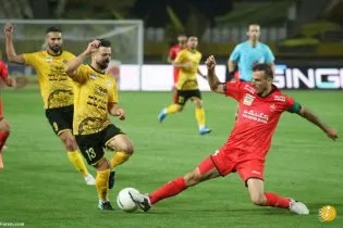 پرسپولیس ۱ - سپاهان ۲ ؛ جام در سیرجان تقدیم شد!